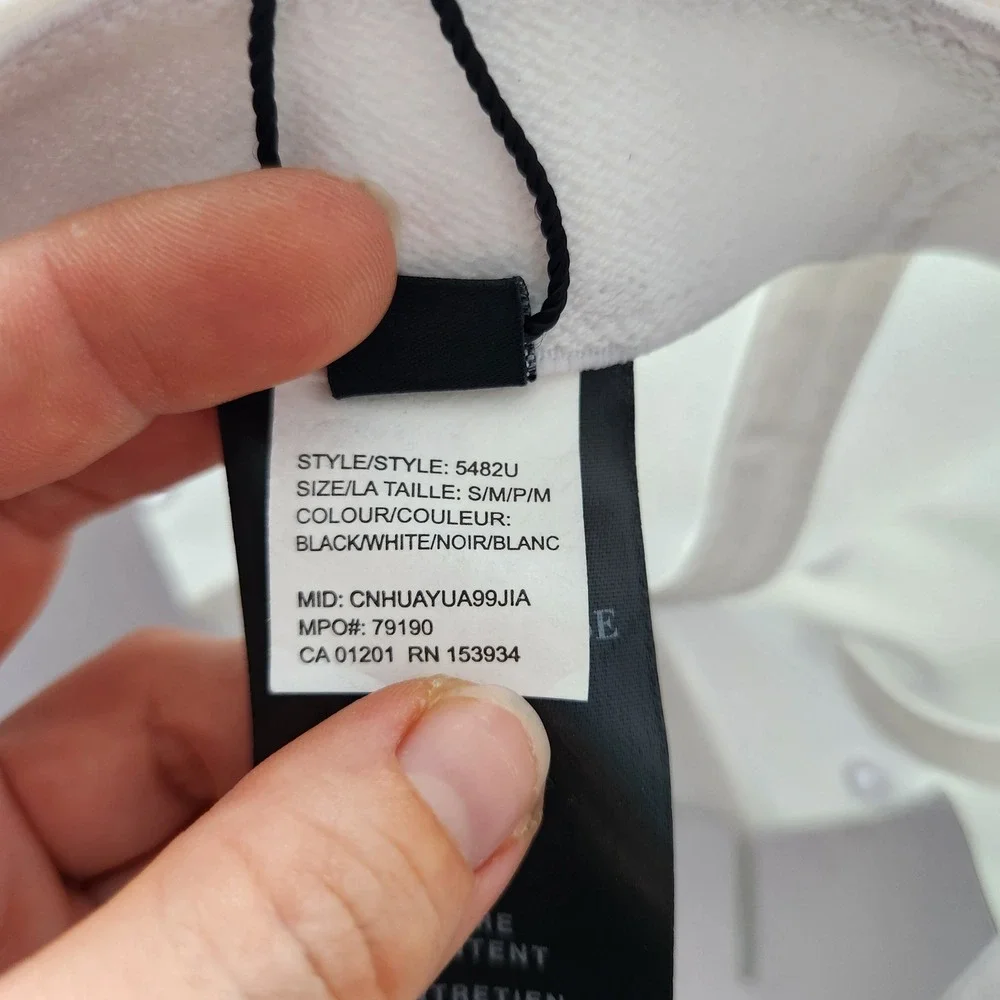 Authentic Canada Goose Tech Cap White Black Unisex Baseball Hat S/M Designer‎